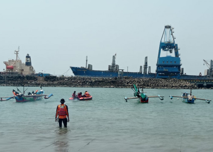 Pencarian Nelayan yang Tenggelam di Pantai Muara Bleberan, Cilacap, Dilanjutkan 