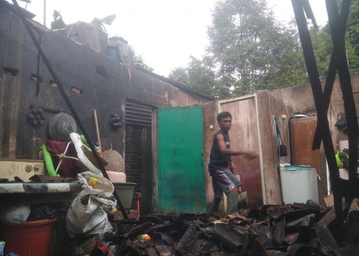 Astaga, Lagi Hujan Deras, Rumah Warga di Sokanandi Banjarnegara Ambruk, Begini Kondisi 6 Jiwa Keluarganya