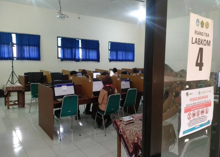 78 Murid Ikuti TKA Susulan di MAN 2 Banyumas, Dua Peserta Absen Pada Ujian Bahasa Inggris