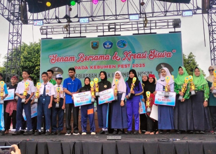 Siswa MTsN 1 Kebumen Raih Penghargaan