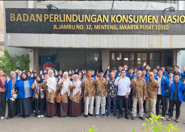 Mahasiswa HES UMP Bedah Tantangan Perlindungan Konsumen di Era Digital
