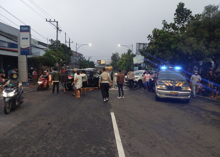 Tiga Kendaraan Kecelakaan Di Jalan Jensud Purwokerto, Satu Orang Tewas