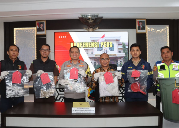 Polres Banjarnegara Ungkap Kasus Bayi Dibuang di Plafon Kamar Mandi SMK, Pelaku di Bawah Umur