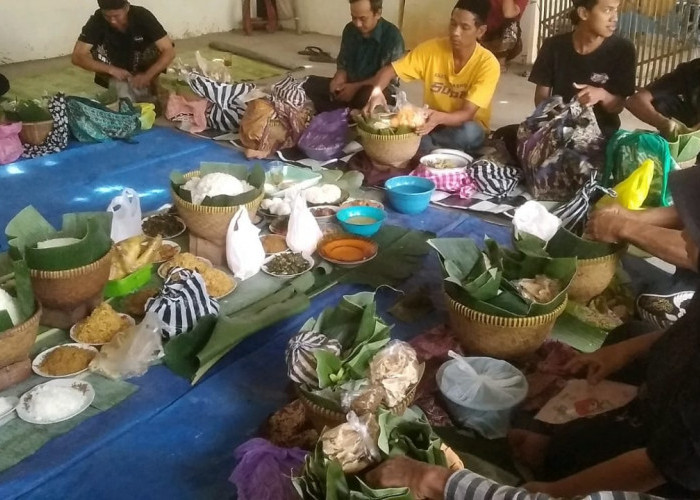 Tradisi Maulid, Aboge Pinta Selamat dari Huru Hara