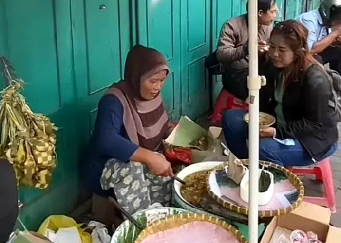 Empal Kupat Bu Marsih, Kuliner Legendaris Purwokerto
