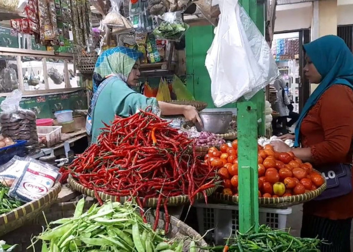Harga Cabai di Pasar Kota Banjarnegara Melonjak Drastis