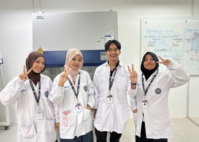 Empat Mahasiswa Prodi Farmasi S1 UMP Ikuti Student Mobility Program 4 Bulan di Malaysia