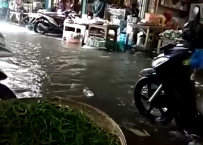 Hujan Deras, Sebabkan Banjir Luapan di Purwokerto
