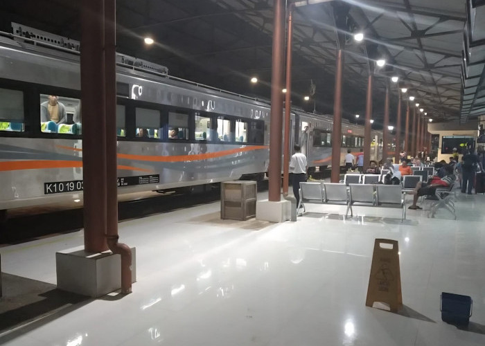 Libur Kemerdekaan, Penumpang di Stasiun Kroya Melonjak hingga 1.954 Orang