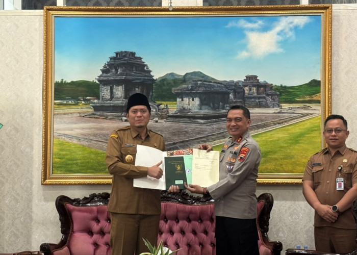 Pemkab Banjarnegara Hibahkan Tiga Bidang Tanah untuk Polres, Perkuat Pelayanan Masyarakat