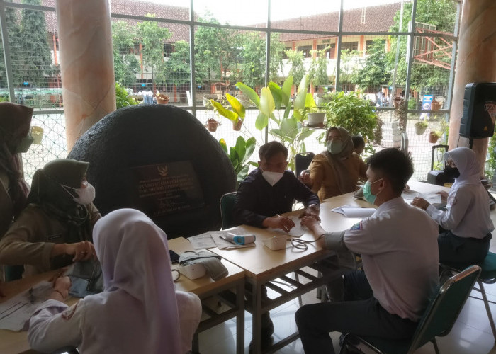 Makan Bergizi Gratis Siswa SMK Mundur Satu Minggu