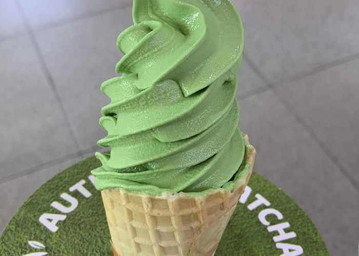 Bingxue, Tempat Nongkrong Kekinian dengan Es Krim dan Minuman Unik