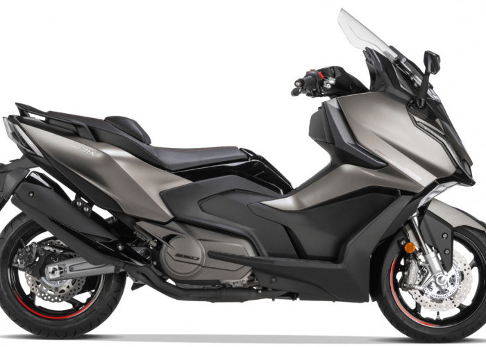Skuter Bongsor Rasa Motor Sport? Intip Performa Kymco AK 550 Ini!