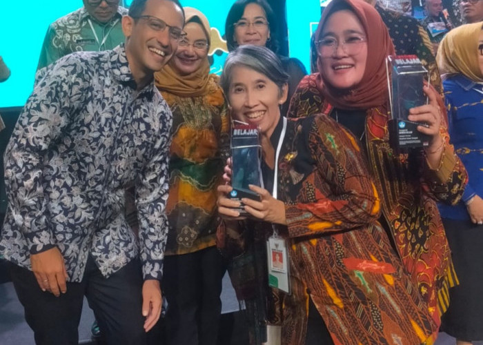 Mantap, Sukses Terapkan Kurikulum Merdeka, Kab Cilacap raih Penghargaan Anugerah Merdeka Belajar 