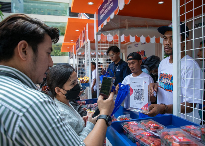 Mengecap Manisnya Bisnis Stroberi dengan Pemberdayaan BRI