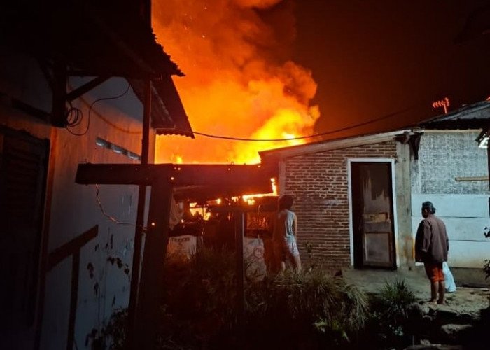 Rumah Warga Datar Banyumas Sumbang Ludes Terbakar, Bara Tungku Pawon Diduga Picu Kebakaran
