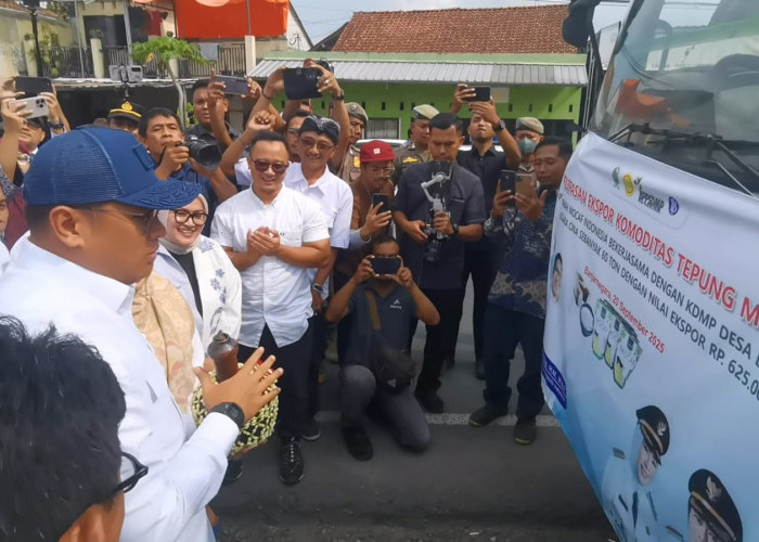 Wamentan Lepas Ekspor 60 Ton Mocaf Banjarnegara ke Cina