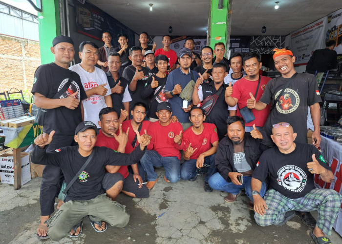 Hangatnya Pijar Api Las di Banyumas