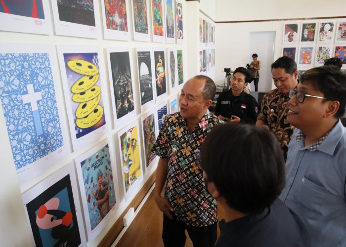 Melihat Pameran Poster Dari Beragam Negara Ada di Banyumas, Sadewo : Saya Harap Ini Terus Berkelanjutan