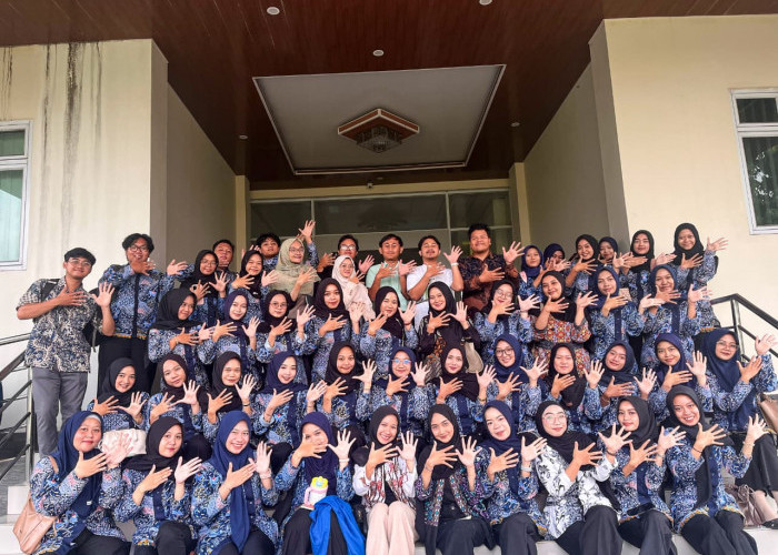 TLM D4 UMP Pelopori Pelatihan Bahasa Isyarat bagi Mahasiswa, Siapkan Tenaga Kesehatan Inklusif Masa Depan