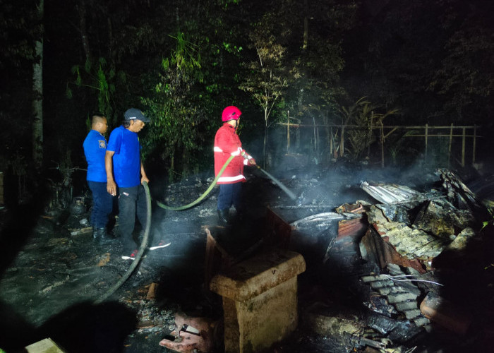 Rumah Ludes Terbakar di Desa Rempoah Baturraden, Kerugian Rp 50 Juta