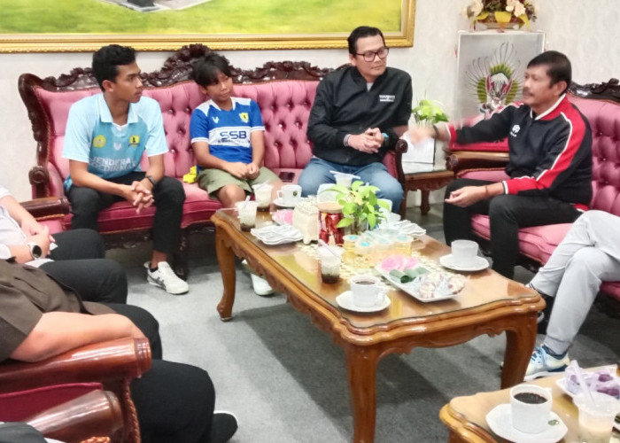 Kunjungi Banjarnegara, Indra Sjafri Yakin Banyak Bakat Sepak Bola Terpendam