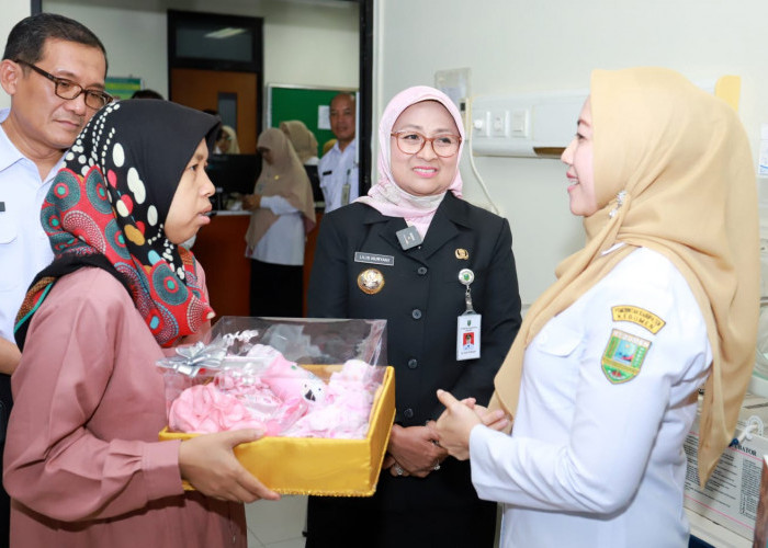 Bayi Kembar Tiga Lahir, Bupati Kebumen Berikan Atensi