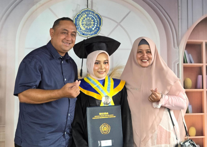 UMP Semakin Dilirik Kalangan Profesional, Putri Kepala Cabang BCA Diwisuda