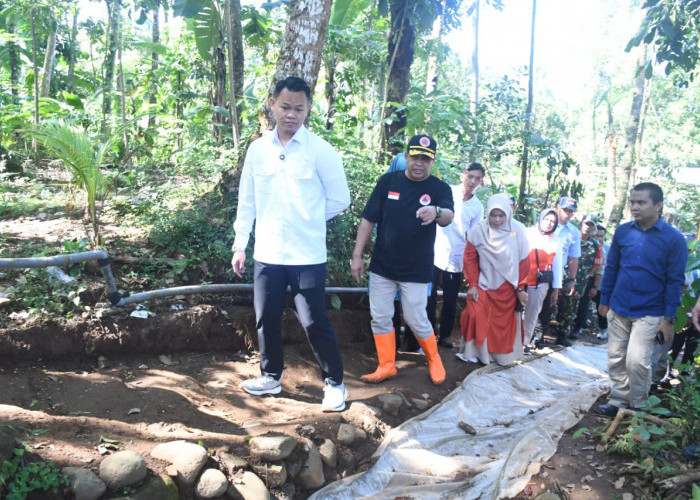 16 Rumah Terdampak Tanah Bergerak di Karanganyar Terima Bantuan
