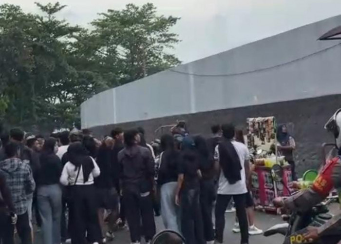 Suporter Persibas Nekat ke Stadion Goentoer Darjono, Derby Ngapak Jilid II Sempat Memanas di Tribun