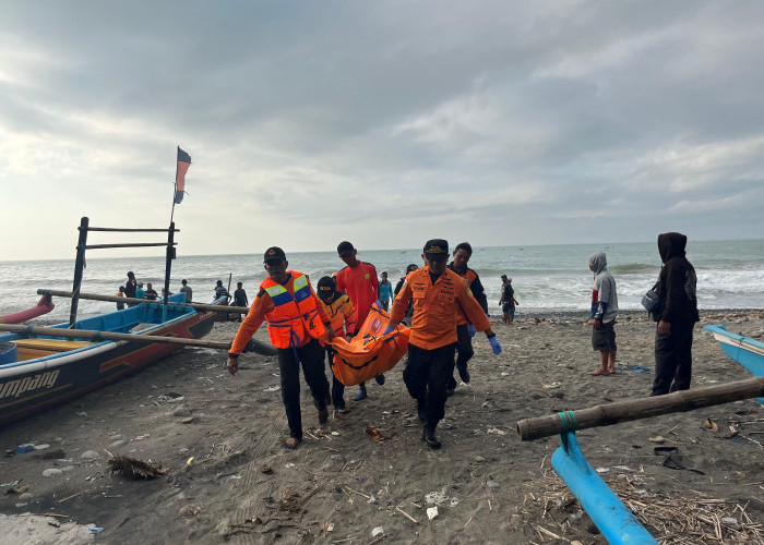 Tiga Wisatawan Terseret Ombak di Pantai Watubale Kebumen, Satu Meninggal