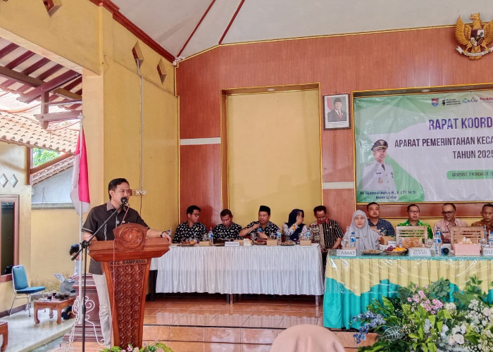 Bupati Cilacap Ngantor di Balai Desa Sidasari untuk Dekatkan Pelayanan Publik 
