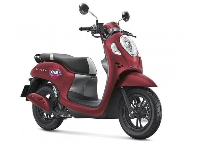 Motor Matic Honda Scoopy yang Dipakai Arhan Berboncengan dengan Zize yang Viral!