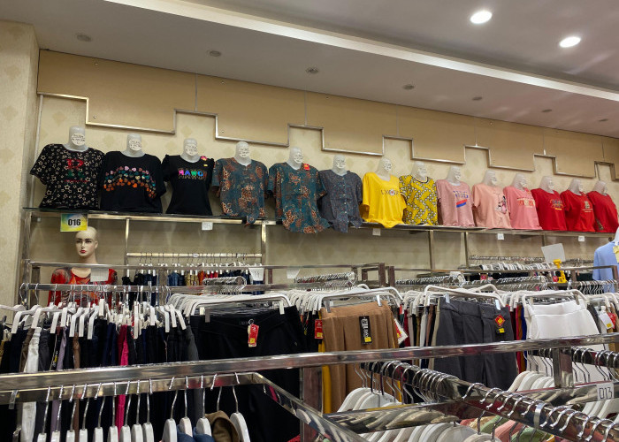 Queen Campus Grendeng, Tempat Fashion Wanita di Purwokerto dengan Harga Terjangkau