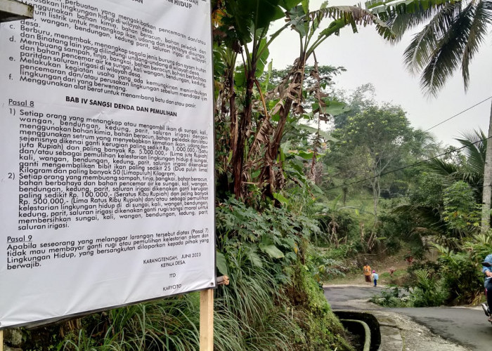 Kurangi Sampah di Sungai, Desa Karangtengah Terbitkan Perdes Pelestarian Lingkungan Hidup