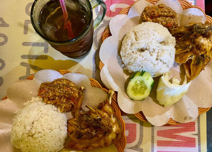 Cita Rasa Khas Sambal Kacang Gurih Pedas ala Ayam Gepuk Pak Gembus