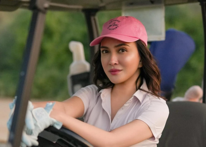 Shandy Aulia Mandiri Sejak Remaja, Sosok Pria Bule Masih Jadi Tanda Tanya