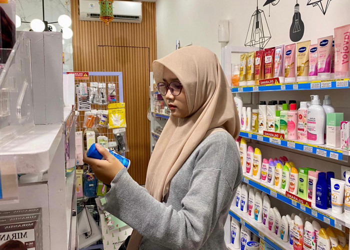 Fia Kosmetik Surganya Makeup Up to Date dengan Harga Cocok untuk Mahasiswa