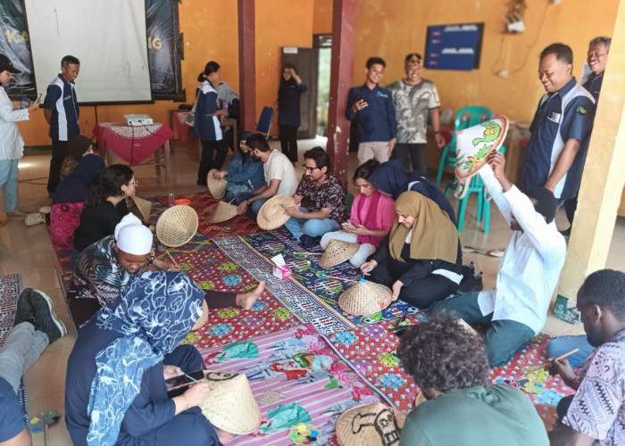 Kampung Tudung Grujugan Jadi Tujuan Mahasiswa Mancanegara