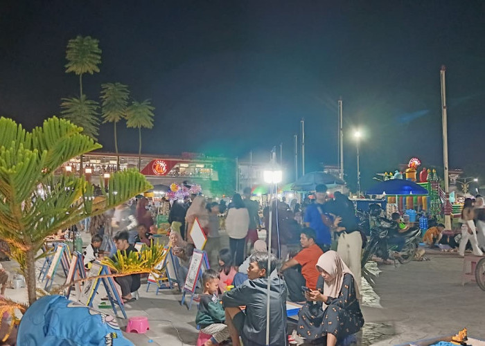 Alun-alun Kebumen Jadi Daya Tarik Pemudik