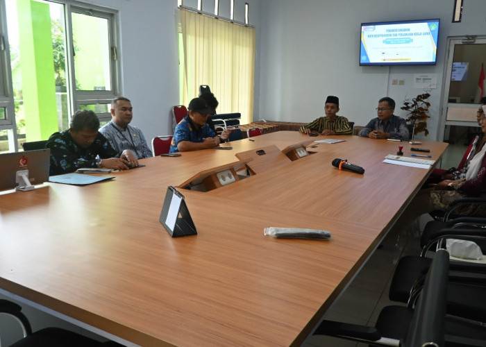 Bentengi Politik Uang, Bawaslu Purbalingga Gandeng SMKN 1 Kutasari Didik 1.300 Pemilih Pemula