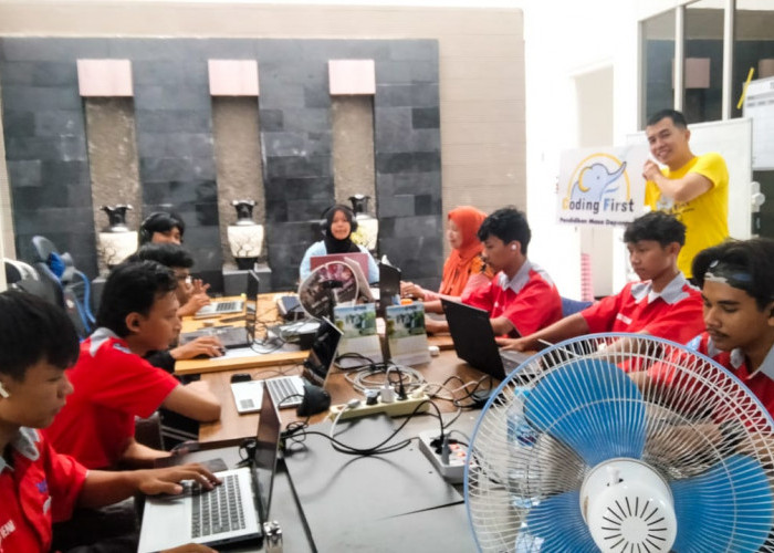 Coding First Mengembangkan Logika dan Kreativitas Anak