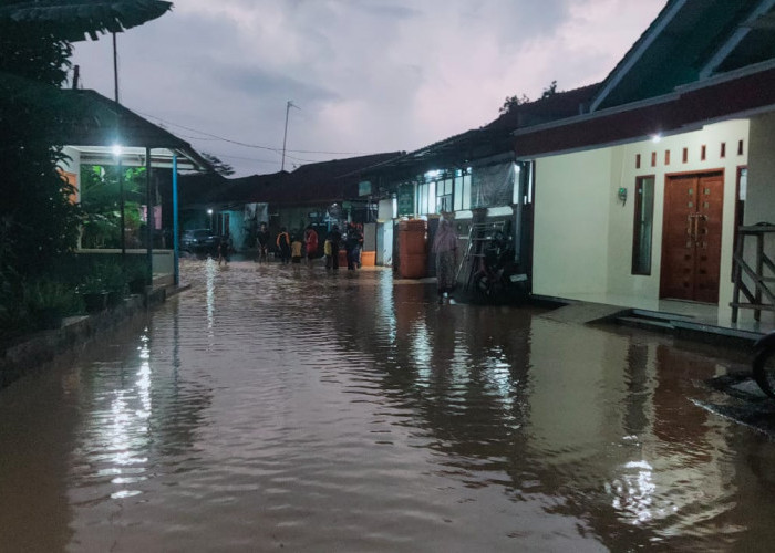 Puluhan Rumah di Majenang dan Cimanggu, Cilacap Tergenang Banjir