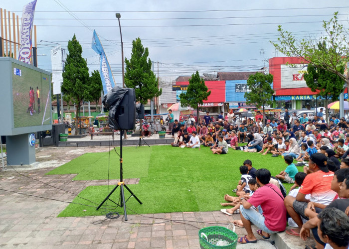 Persibangga Juara Liga 4 Jateng, 500 Suporter Nobar di Taman Usman Janatin Langsung Konvoi