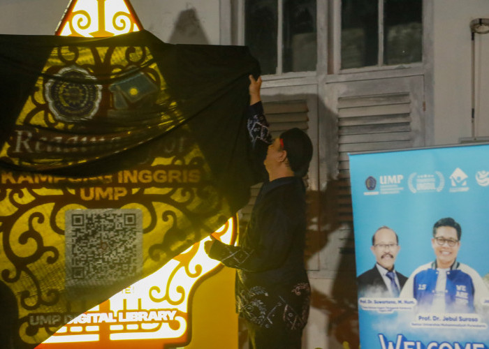 Tingkatkan Literasi Masyarakat, UMP Resmikan Perpustakaan Digital di  Kota Lama Banyumas 