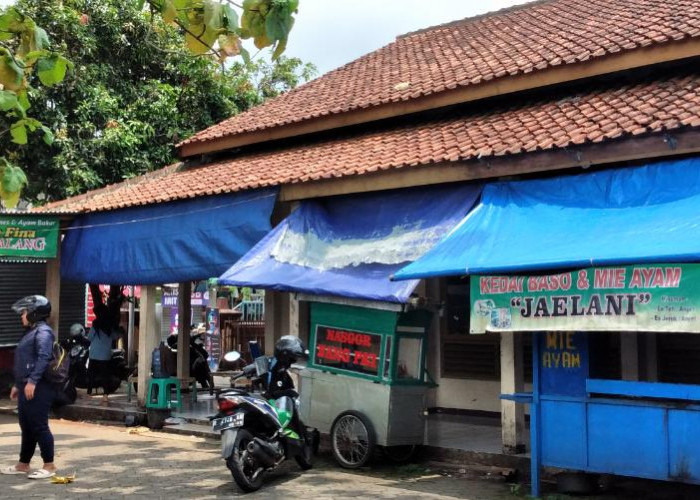 Pedagang di Eks Kelurahan Karangwangkal  Belum Dikenakan Retribusi