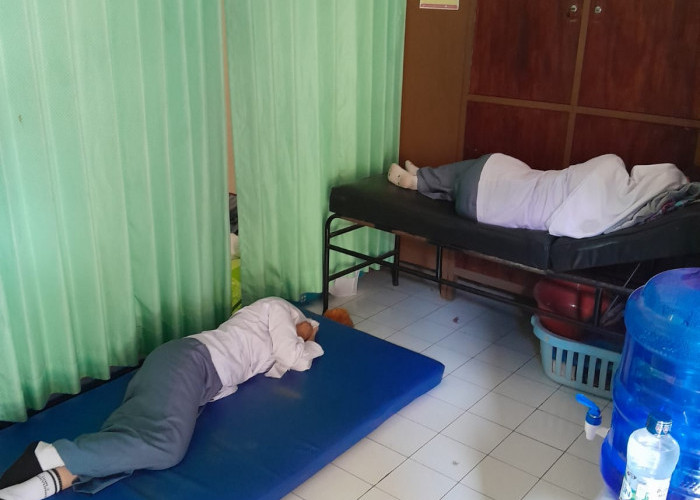 131 Murid MAN 2 Banyumas Alami Keracunan, Diduga Setelah Makan Menu MBG