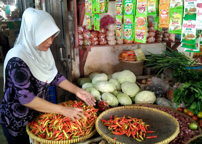 Harga Cabai Rawit Merah di Pasar Sidareja Cilacap Tembus Rp 100 Ribu Per Kilogram