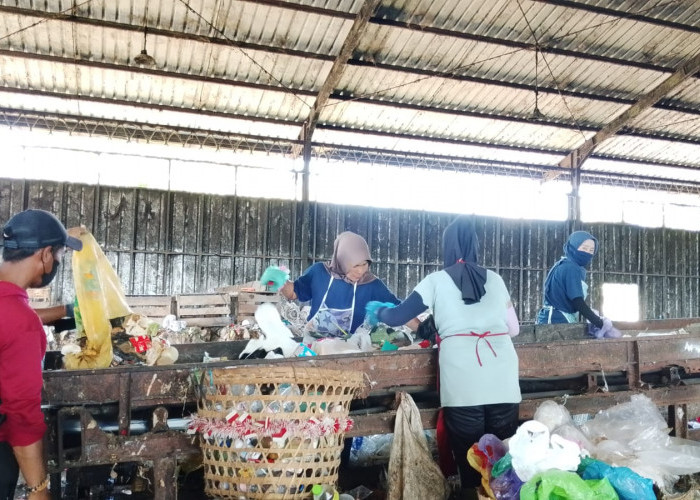 TPST Sumpiuh Bakal Lepas Pelanggan Tambak, Operasional TPST Karangpetir Segera Dimulai