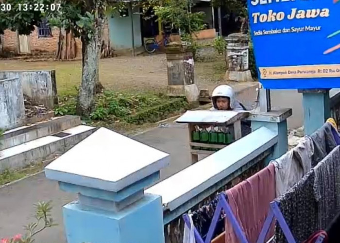 Dua Pemuda Curi Bensin Eceran di Purwareja Klampok Nekat Beraksi Siang Hari
